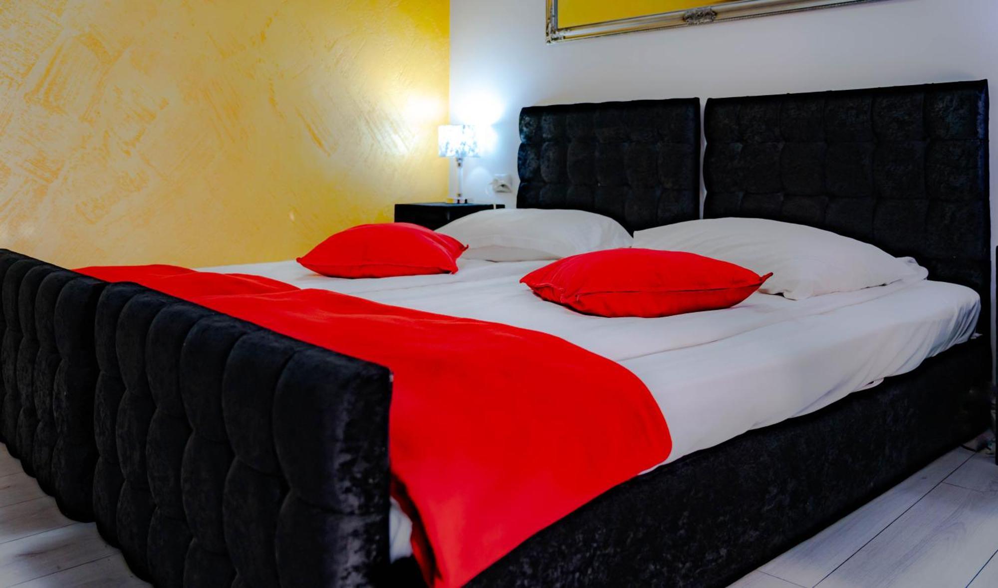 Casa Alis Hotel Oradea Eksteriør billede