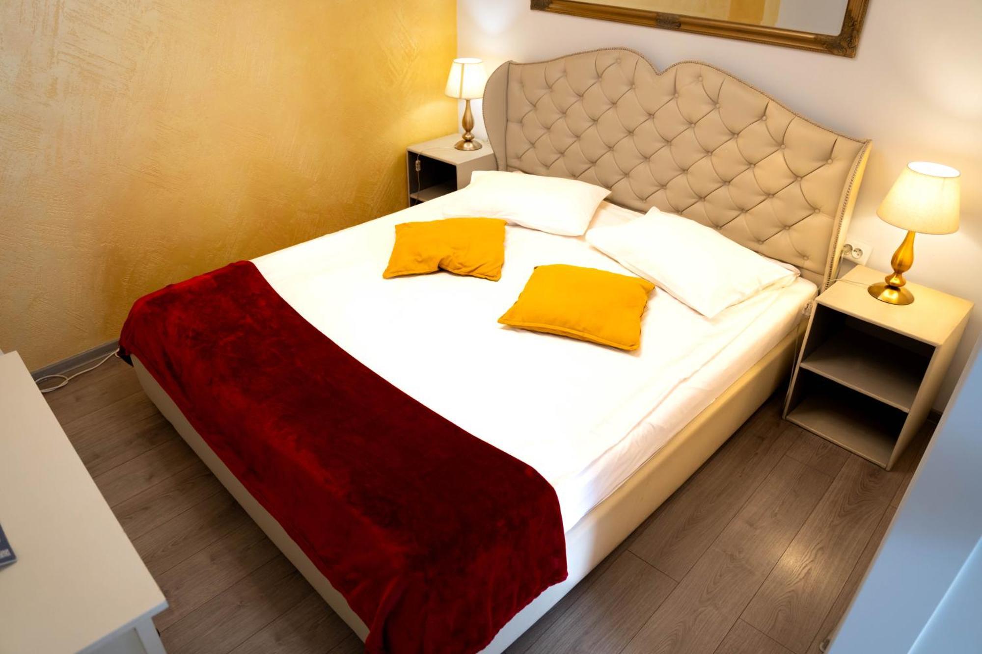 Casa Alis Hotel Oradea Eksteriør billede